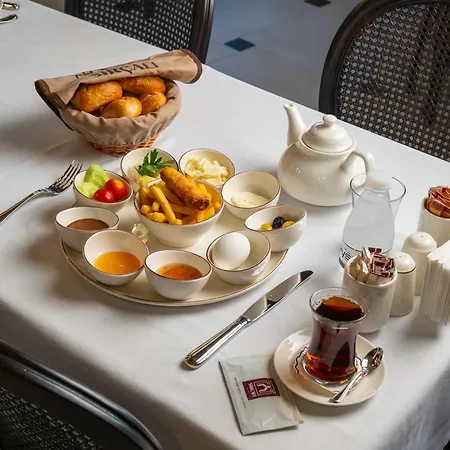Hotel Sircali Meram