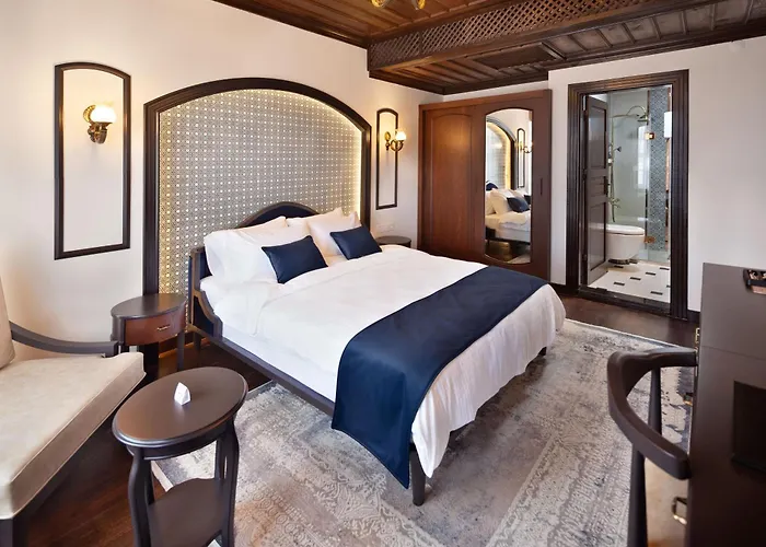 Sırçalı Hotel Meram